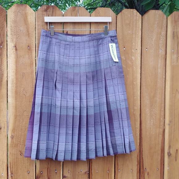 Pendleton Dresses & Skirts - Pendleton Reversible Pleated Wool Skirt, Purple/ Lilac, Limited Edition